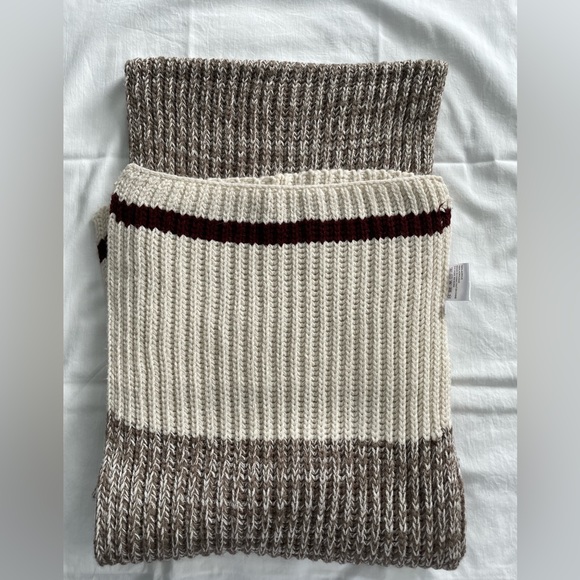 Knit Scarf - Picture 2 of 3